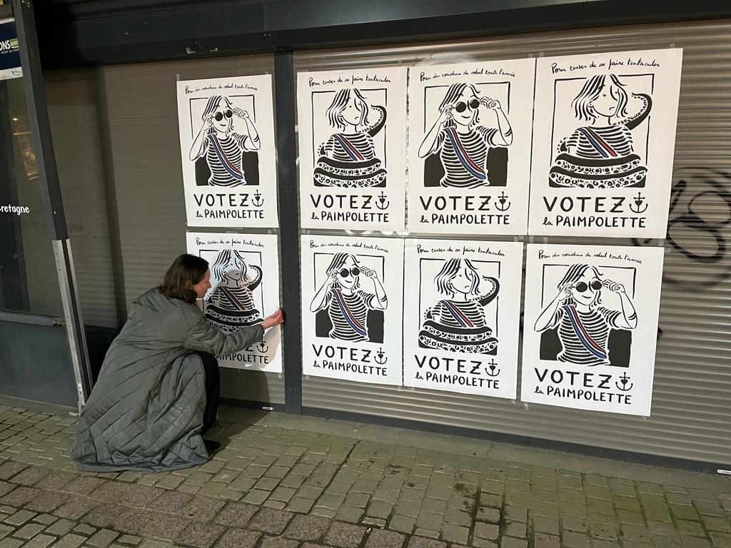 AFFICHE "Pour cesser de se faire tentaculer VOTEZ LA PAIMPOLETTE"